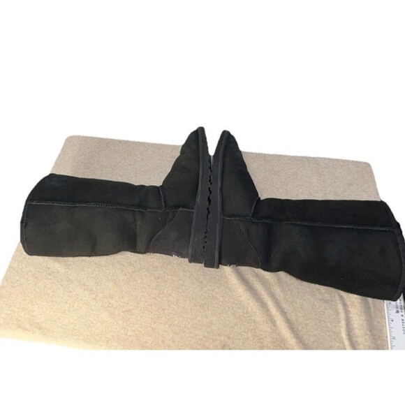 UGG Australia Women’s Classic Tall II Black Winter Boots. Size 6 - Picture 10 of 15